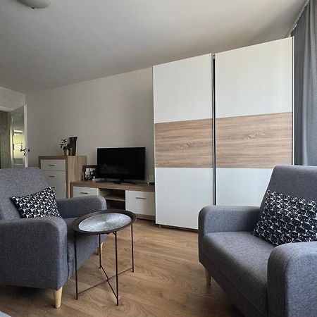 Kalwaryjska Spot Apartment In A Good Location Krakow Bagian luar foto