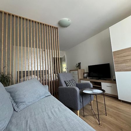 Kalwaryjska Spot Apartment In A Good Location Krakow Bagian luar foto