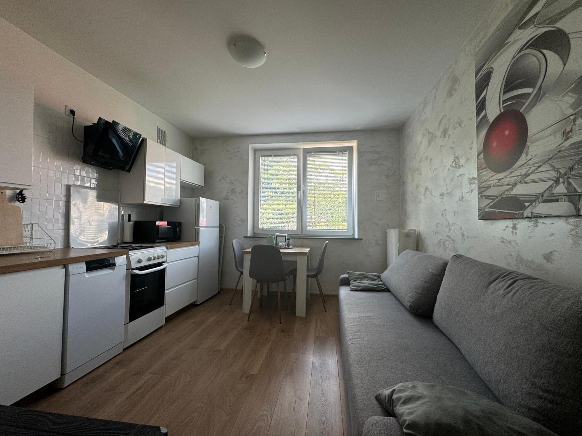 Kalwaryjska Spot Apartment In A Good Location Krakow Bagian luar foto